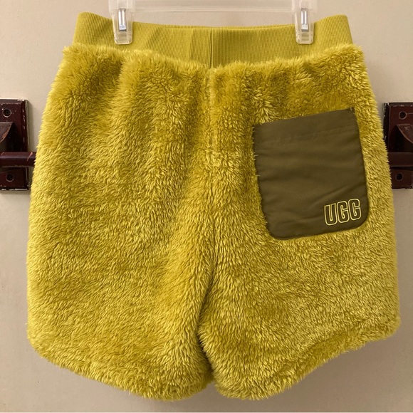 UGG Camilia Sherpa Shorts (NWT) in Mustard Yellow (Size S) - Cozy Wear - Picture 2 of 16